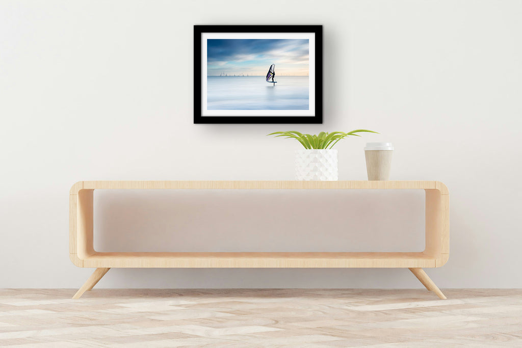 Affiche Wing Foil sur l'Océan – Poster Déco Glisse & Bord de Mer
