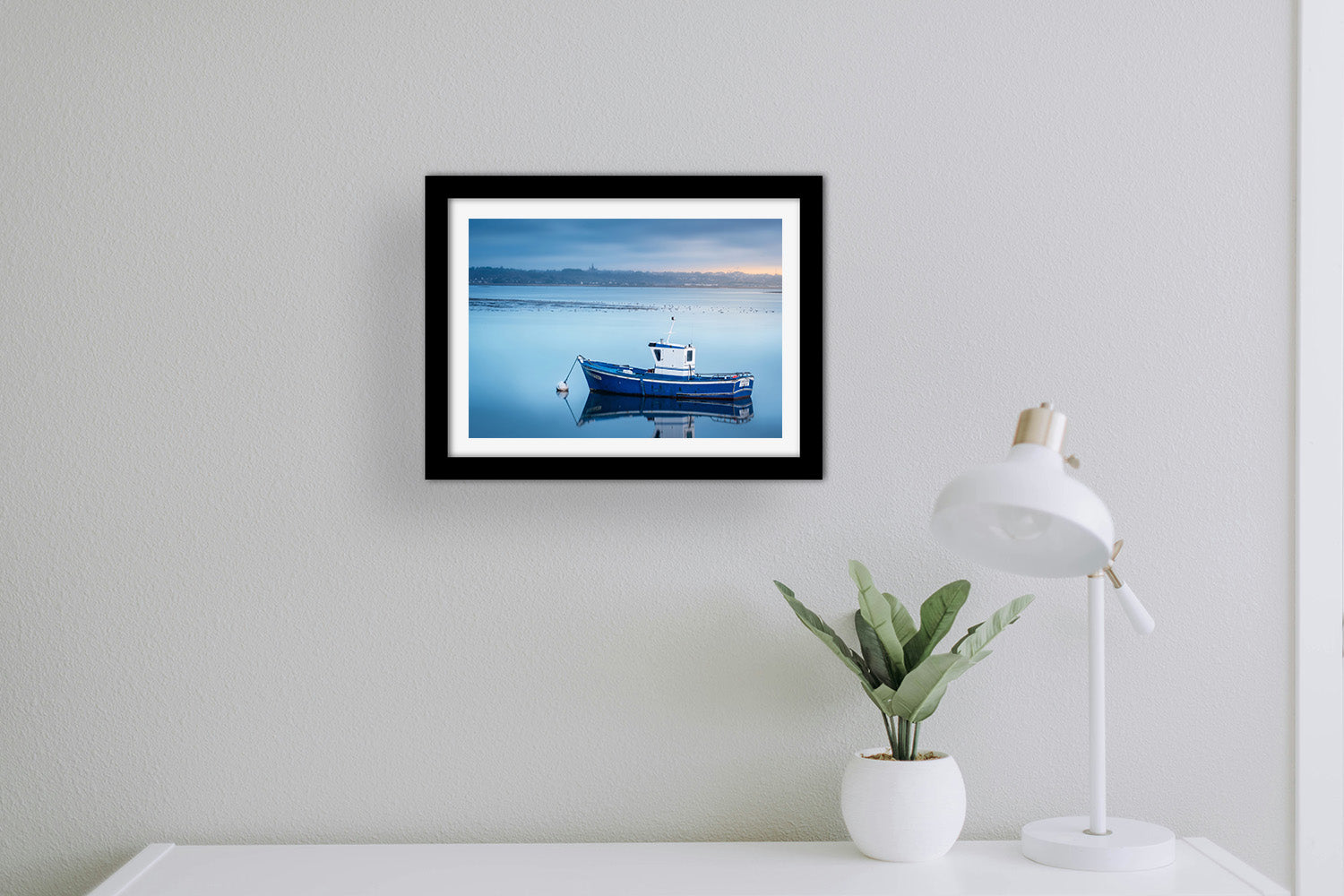 Affiche Bateau de Pêche à Pen Bron – Poster Déco Marine Bleu Zen