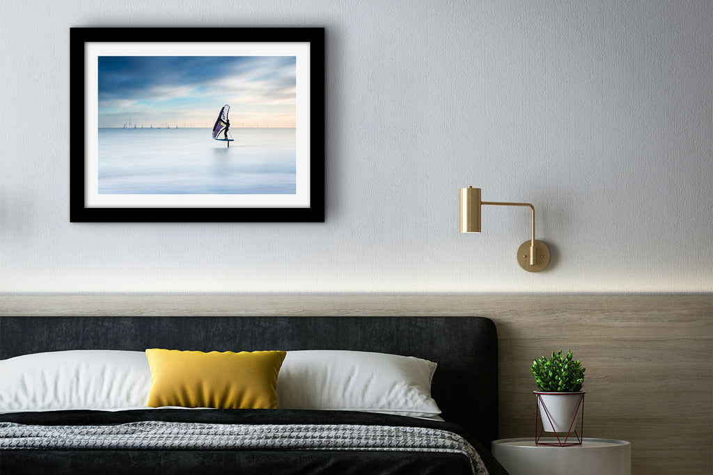 Affiche Wing Foil sur l'Océan – Poster Déco Glisse & Bord de Mer